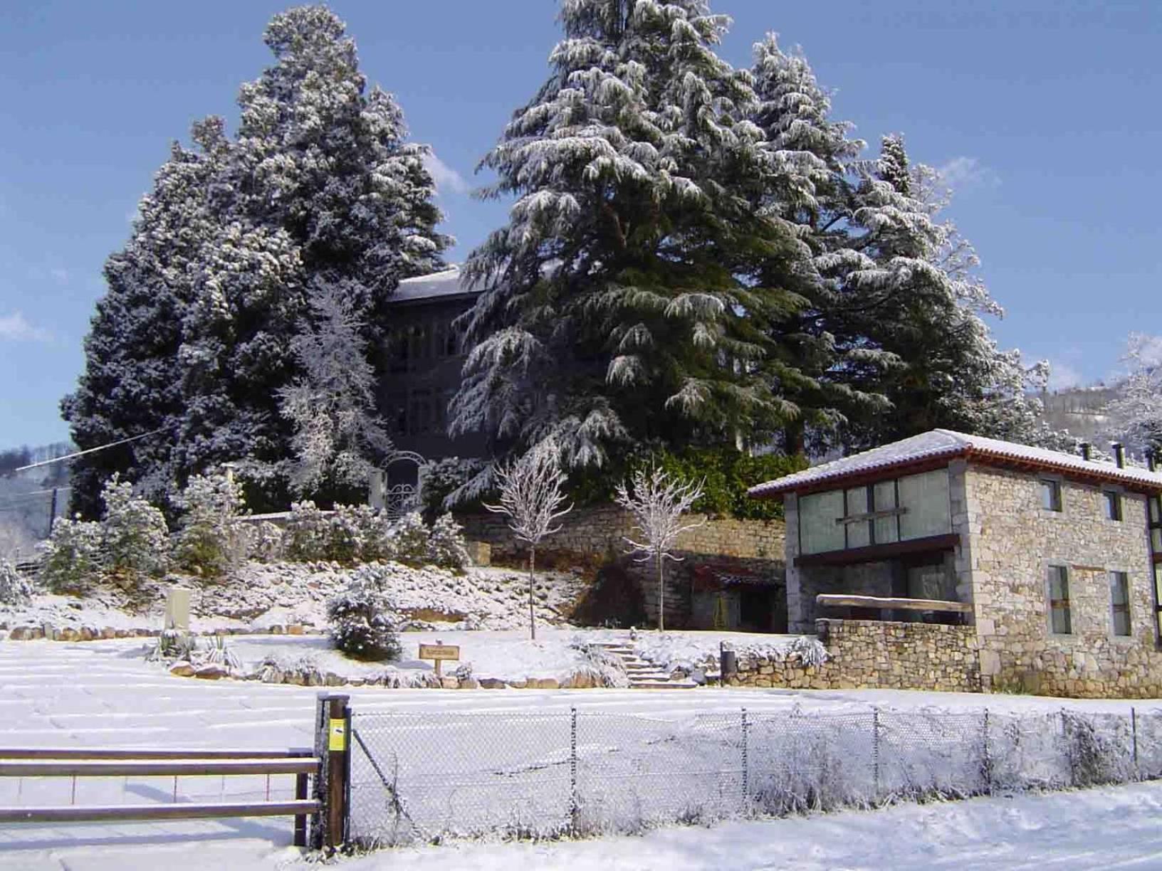 Apartamentos Rurales El Lleron Касо Экстерьер фото
