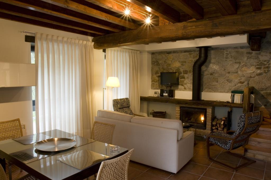 Apartamentos Rurales El Lleron Касо Экстерьер фото
